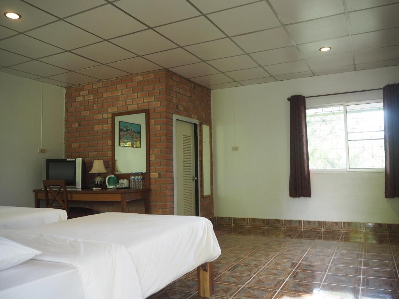 Coconut Bungalow Nai Yang Beach Exteriör bild